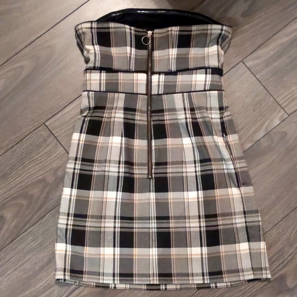 Guess Strapless Dress - Picture 2 of 3